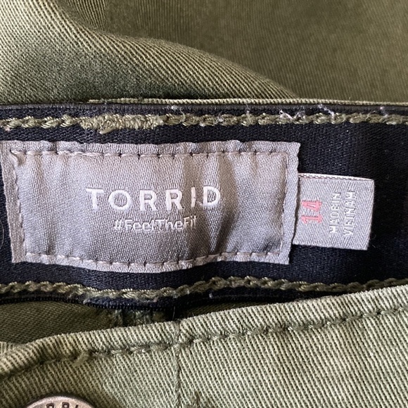 TORRID Comfort Flex Waistband Classic Fit Jogger Stretch Twill High-Rise Pant - Picture 9 of 12